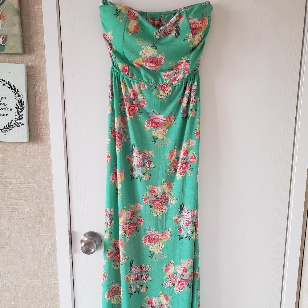 Floral maxi dress - strapless